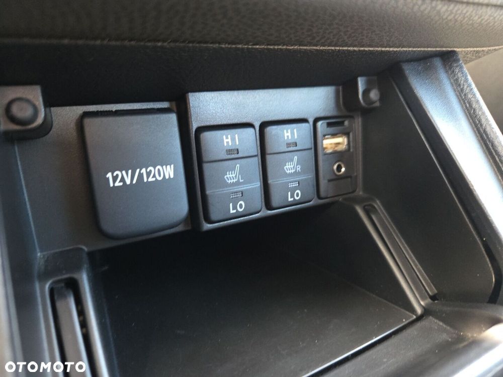 Toyota Corolla - 23