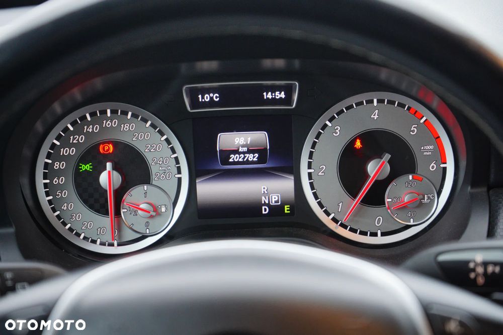 Mercedes-Benz Klasa A 200 CDI (BlueEFFICIENCY) 7G-DCT - 28