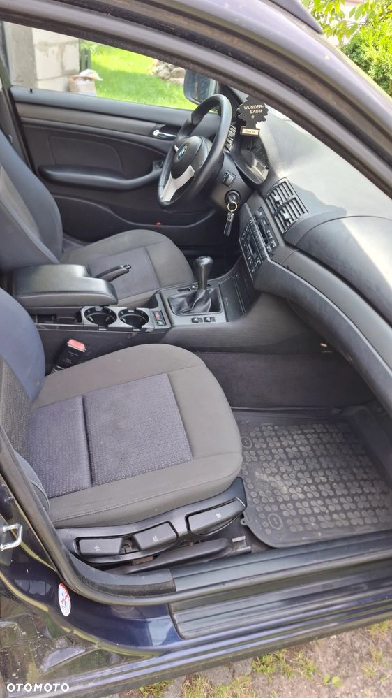 BMW Seria 3 318i - 10