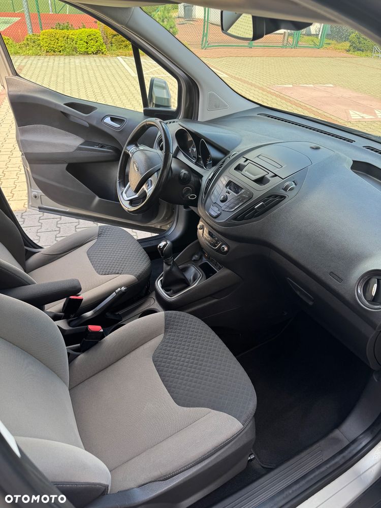 Ford Tourneo Courier 1.0 EcoBoost Titanium - 6