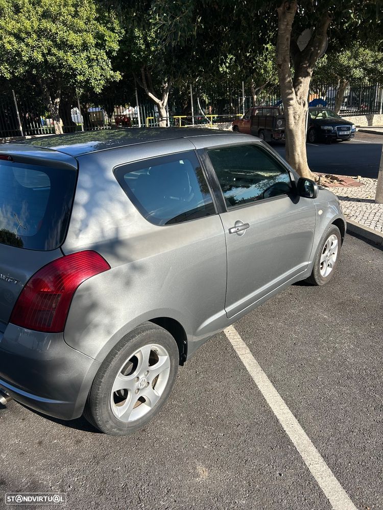 Suzuki Swift 1.3 16V GLX - 5