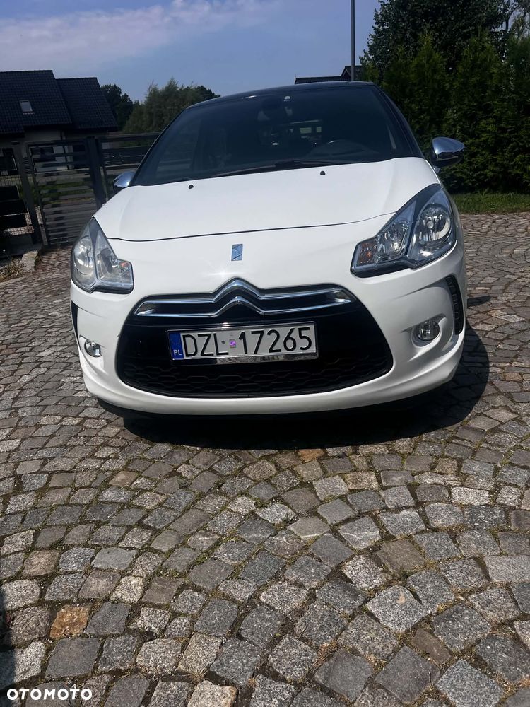 Citroën DS3 1.6 HDi SoChic - 4