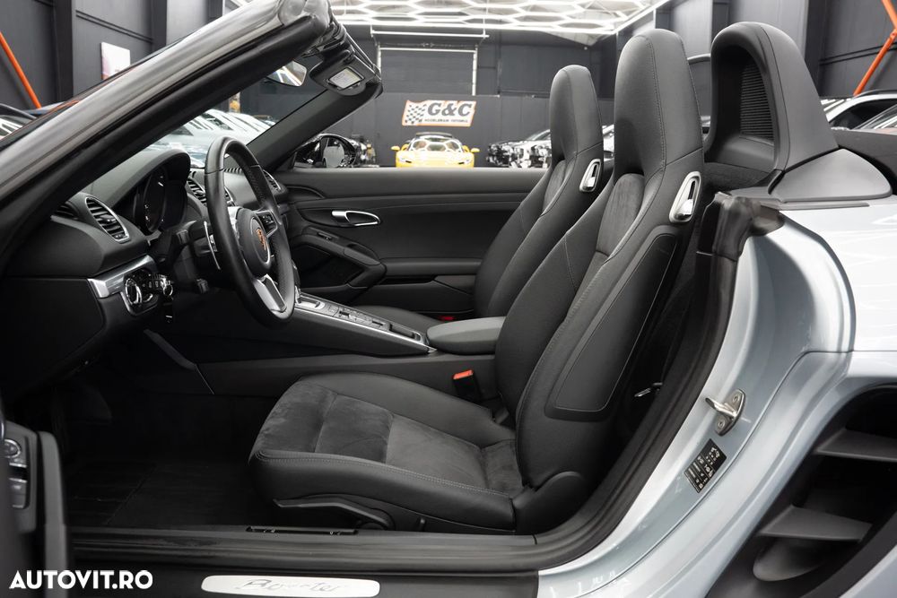 Porsche Boxster 718 PDK - 15