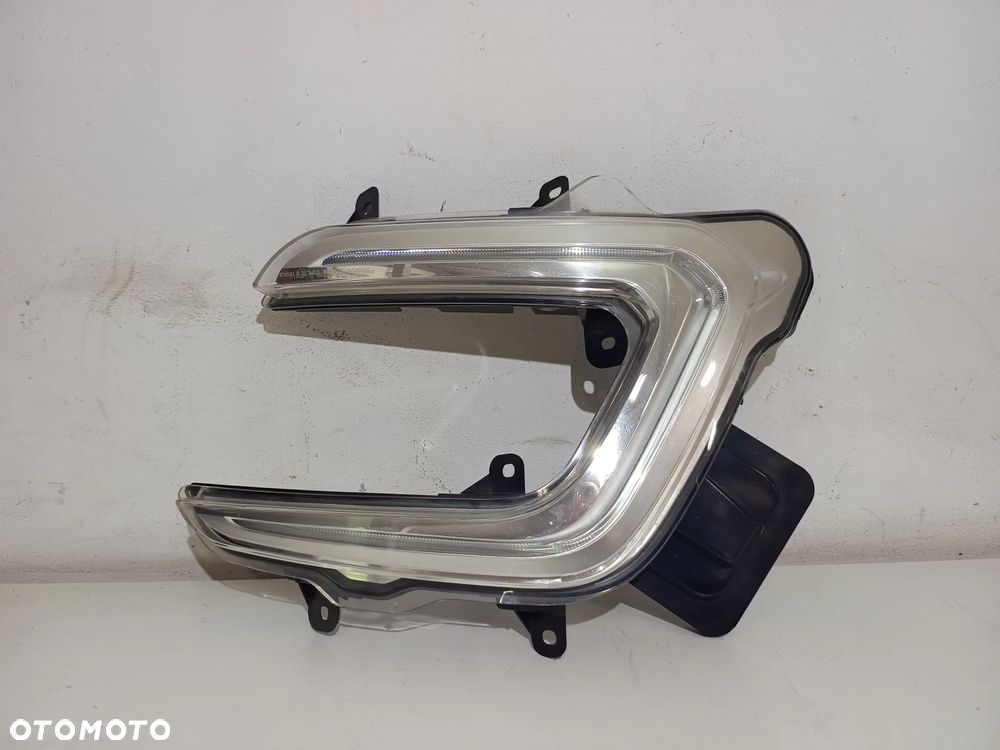 DRL HALOGEN PRAWY PRZÓD PRZEDNI RENAULT CAPTUR I LED LIFT 2017-2020R