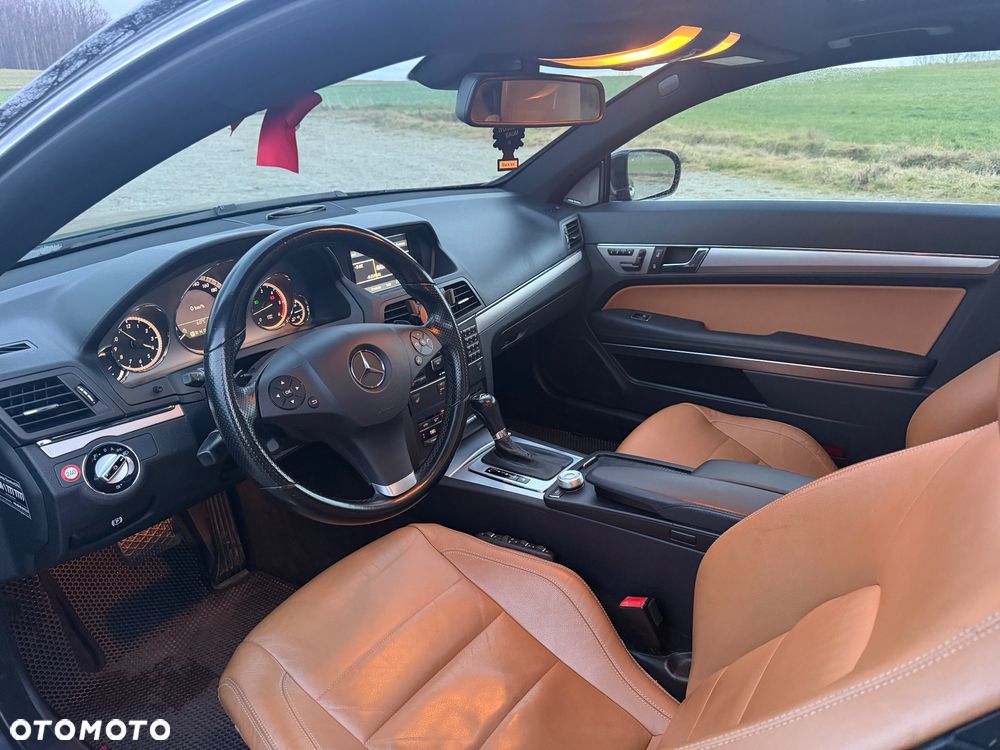 Mercedes-Benz Klasa E - 14