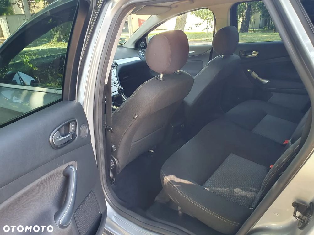 Ford Mondeo Turnier 2.0 Titanium - 17