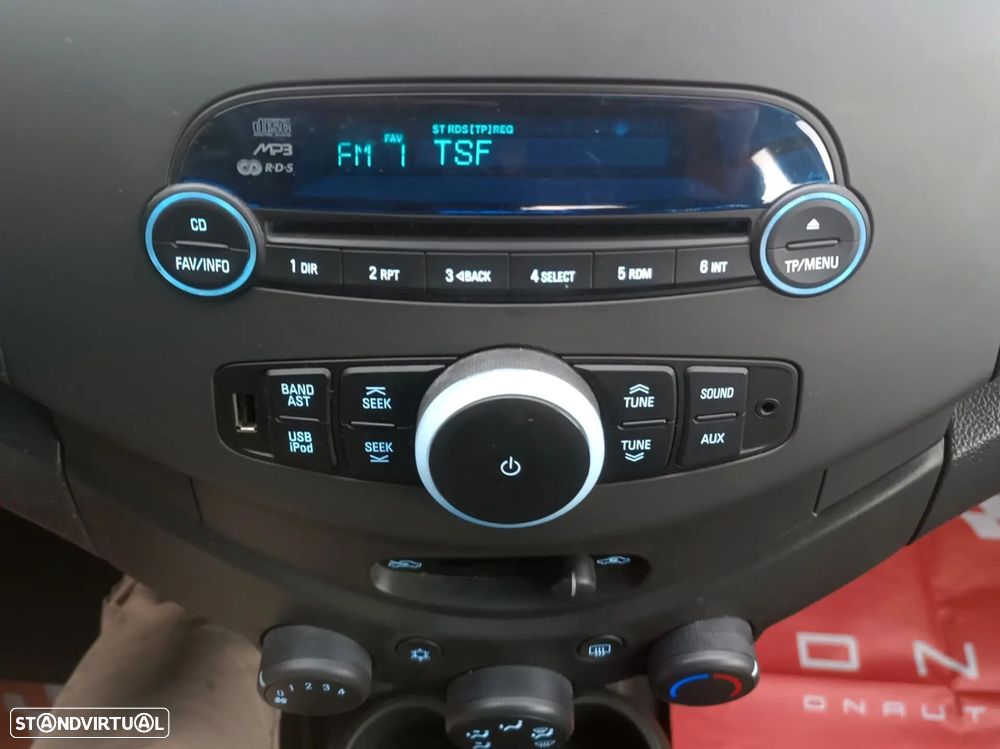 Chevrolet Spark 1.0 L Bi-Fuel - 8