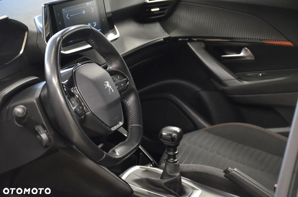 Peugeot 2008 - 22