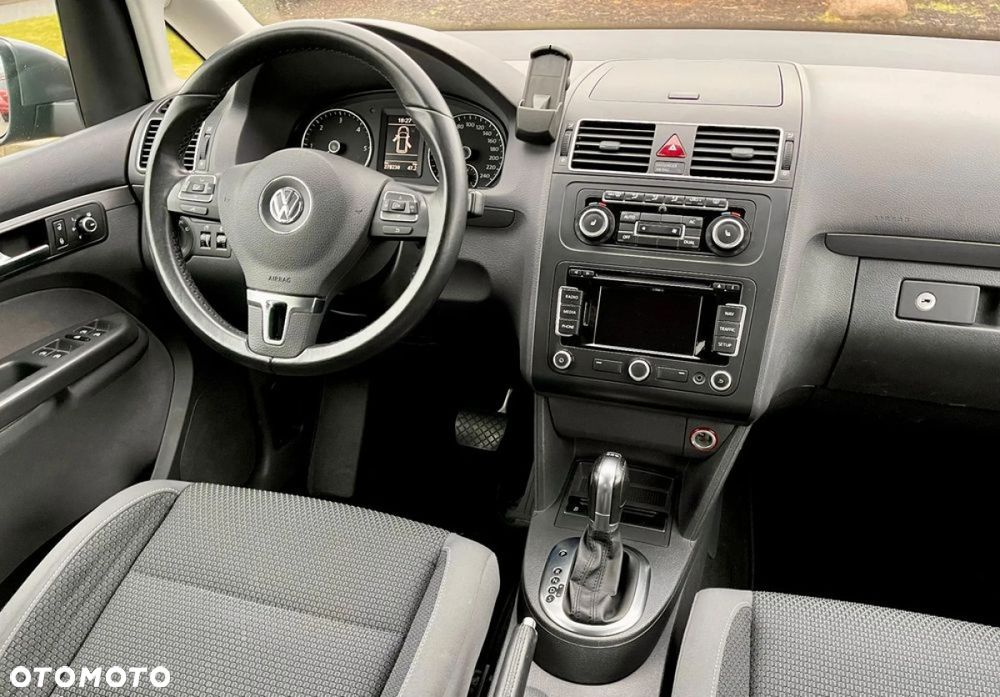 Volkswagen Touran 2.0 TDI DSG Highline - 22
