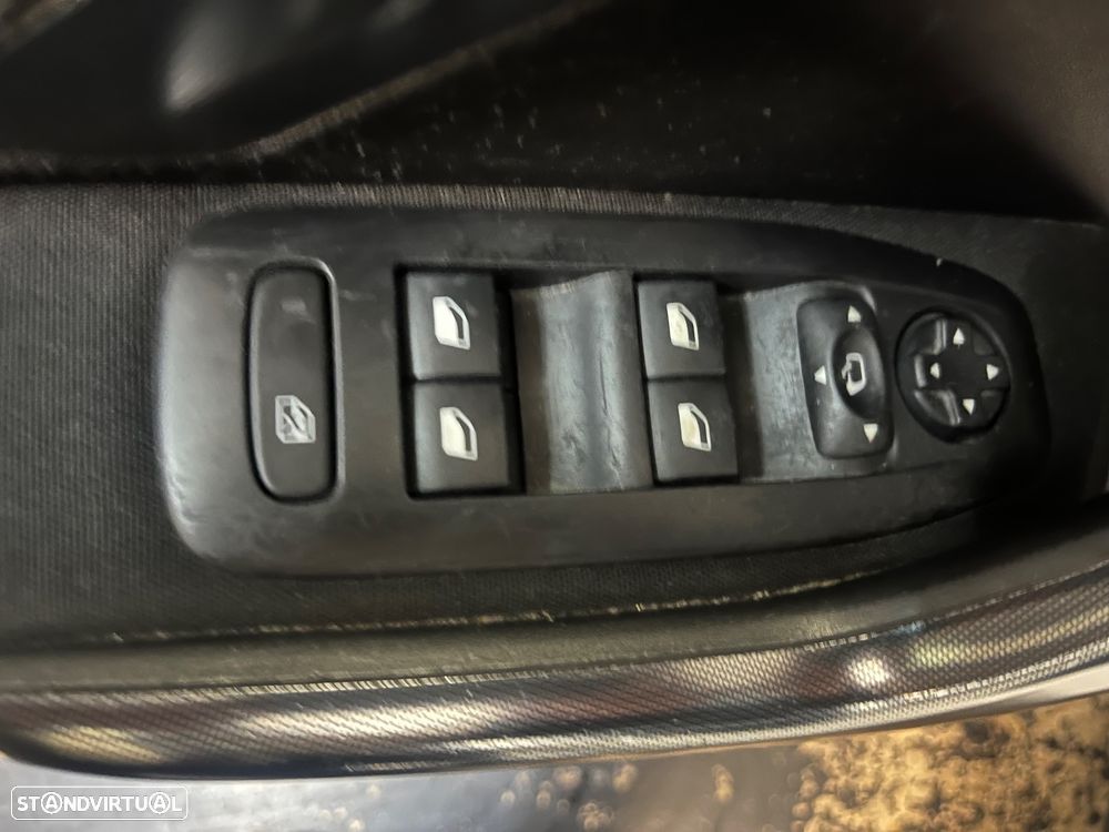 Peugeot 2008 1.2 VTi Allure - 14