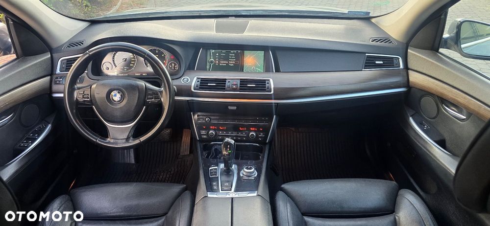 BMW 5GT 530d xDrive - 13