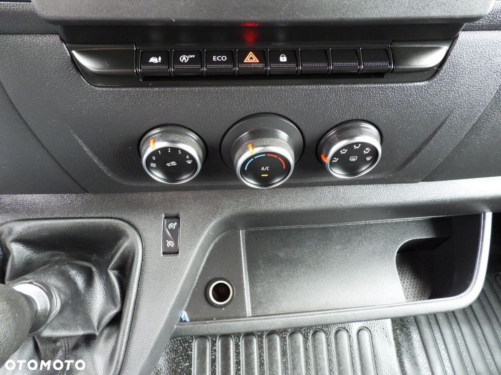 Renault MASTER PLANDEKA 10 PALET TEMPOMAT LEDY PNEUMATYKA KLIMATYZACJA  165KM - 35