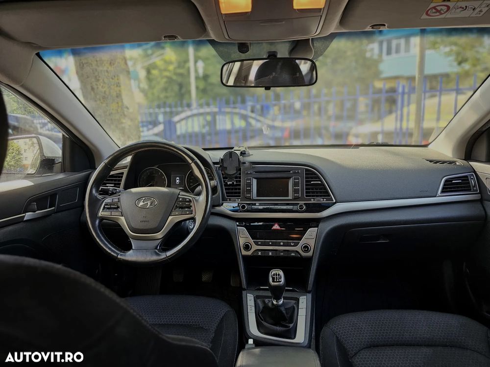 Hyundai Elantra 1.6 MPi Highway - 7