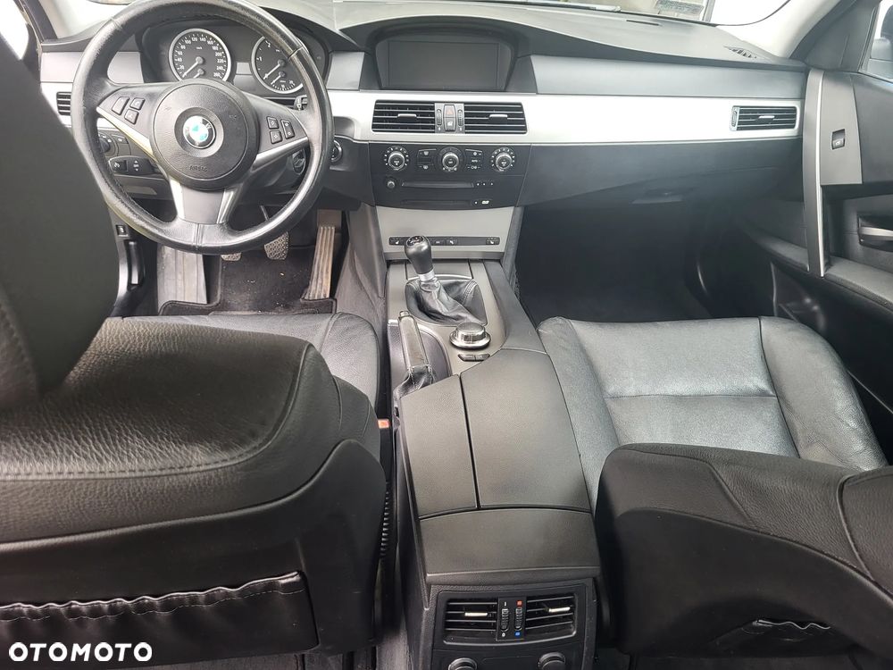 BMW Seria 5 520d - 8