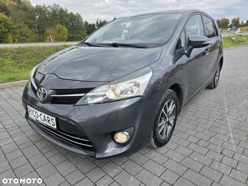 Toyota Verso - 1