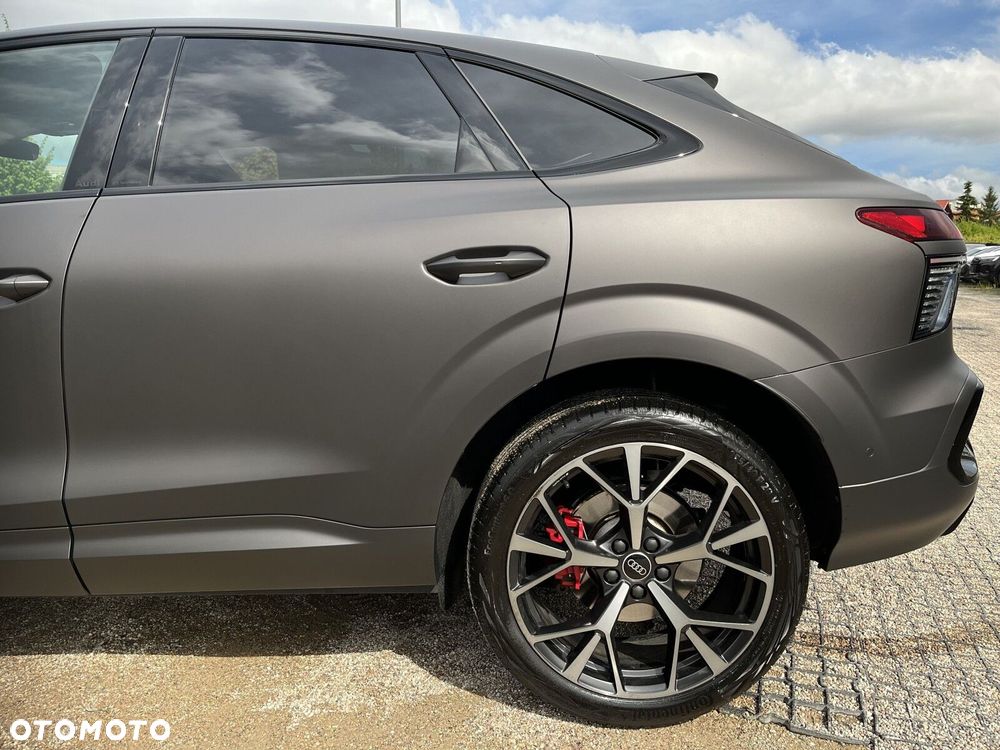 Audi Q3 Sportback - 13
