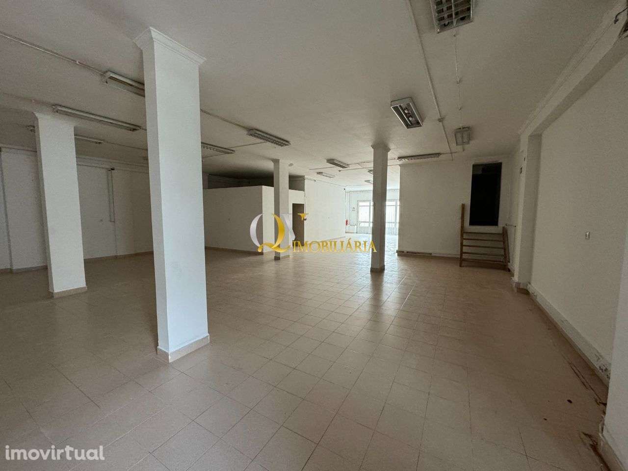 Excelente Loja para venda sita na Brandoa - Grande imagem: 5/8