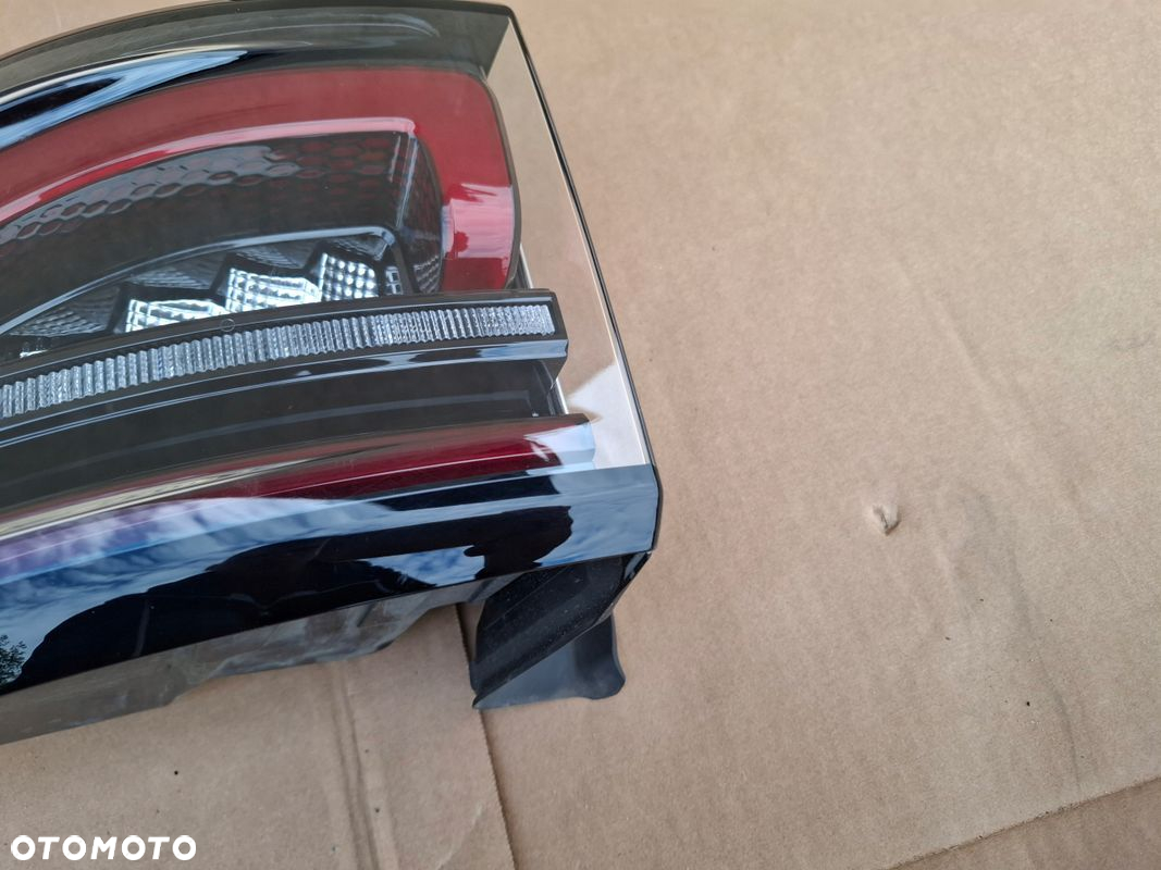 LAMPA TYLNA RANGE ROVER SPORT L550 LIFT ORYGINAŁ - 2