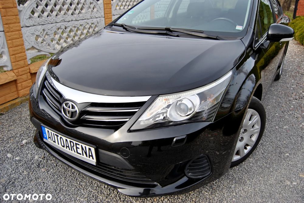 Toyota Avensis 1.6 Sol - 19