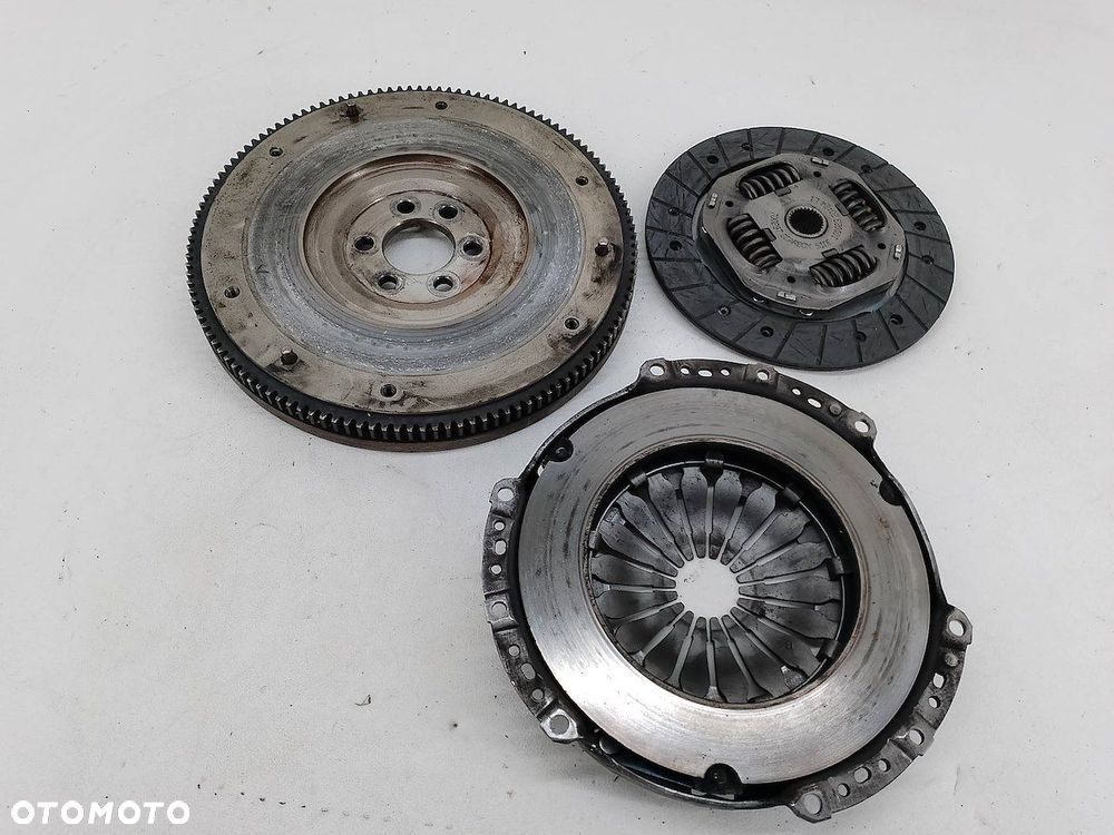 SPRZĘGŁO KOMPLETNE VW GOLF PLUS 030105271D 699548  101023  700297 1.4 16V - 1