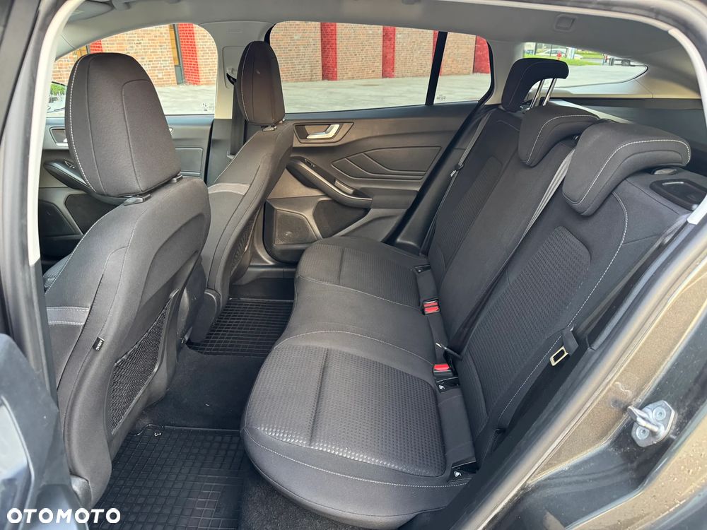 Ford Focus 1.5 EcoBlue SCR Connected - 14