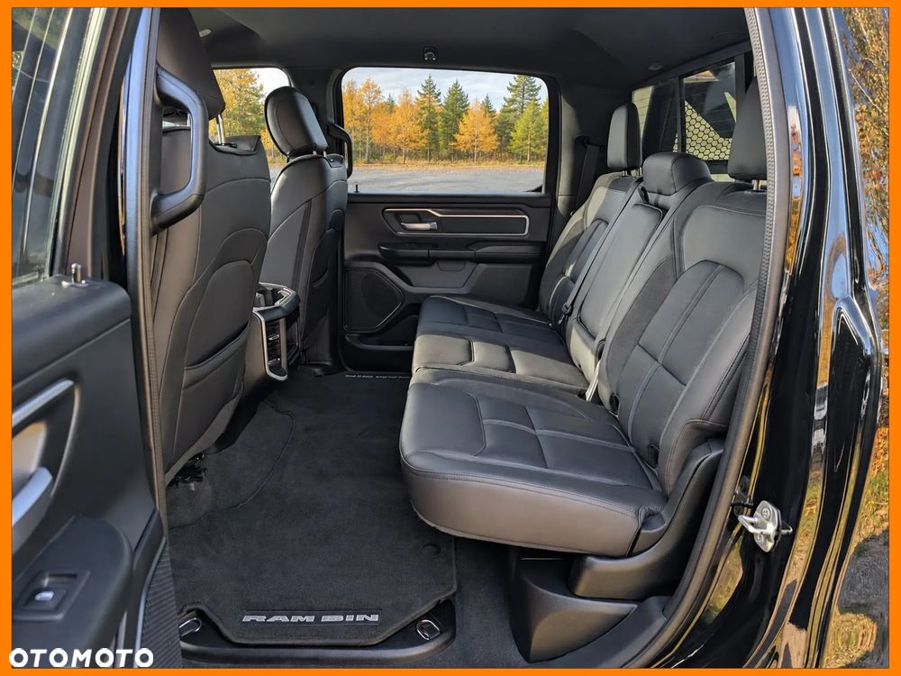 RAM 1500 Crew Cab Shortbed Bighorn - 16