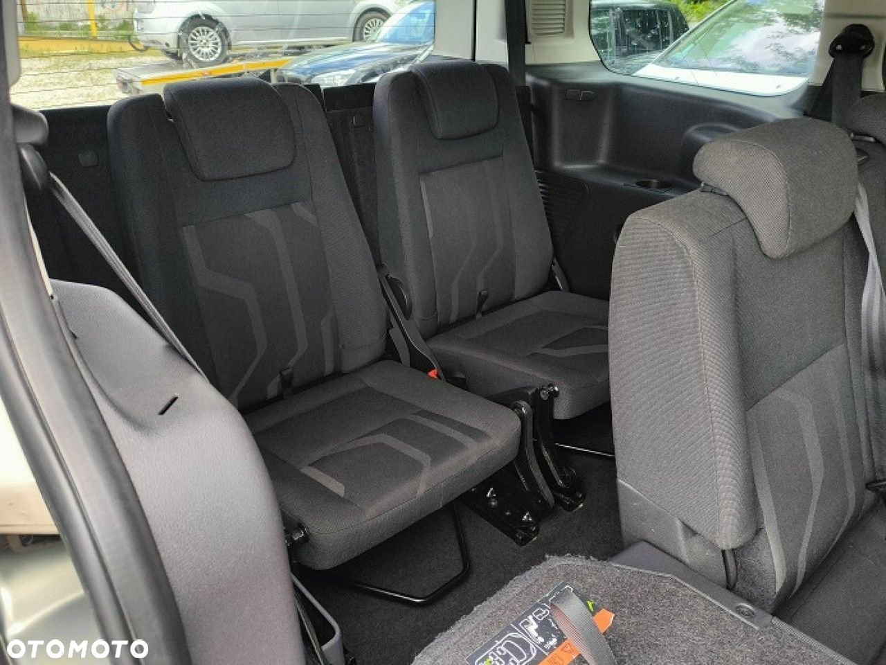 Ford Tourneo Connect Grand - 14