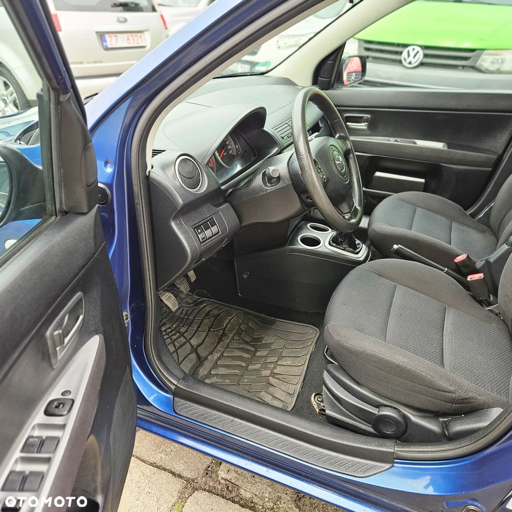 Mazda 2 - 9