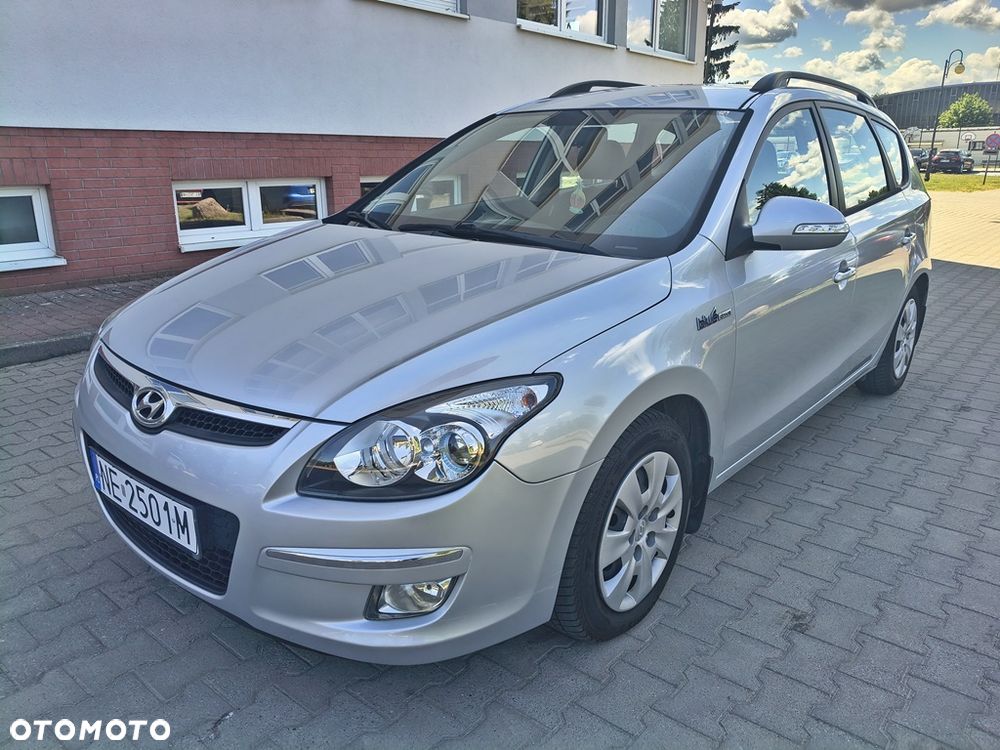 Hyundai i30 1.6 blue Classic - 12