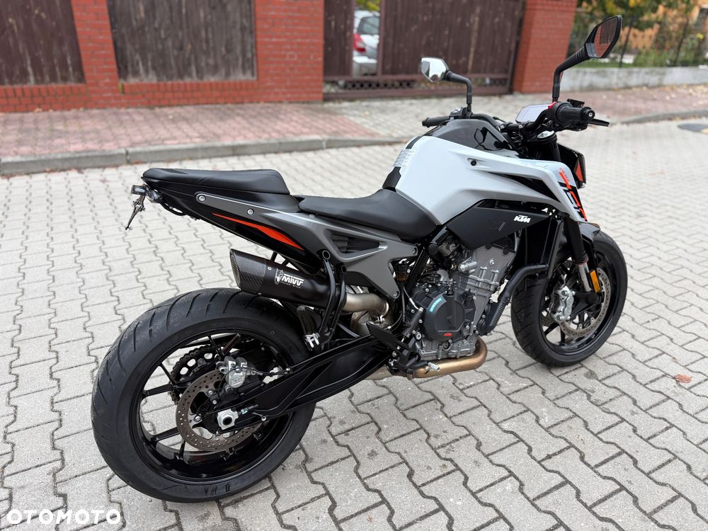 KTM Duke 790 - 12
