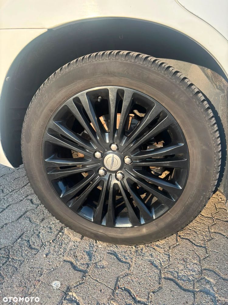 Chrysler 300C - 16