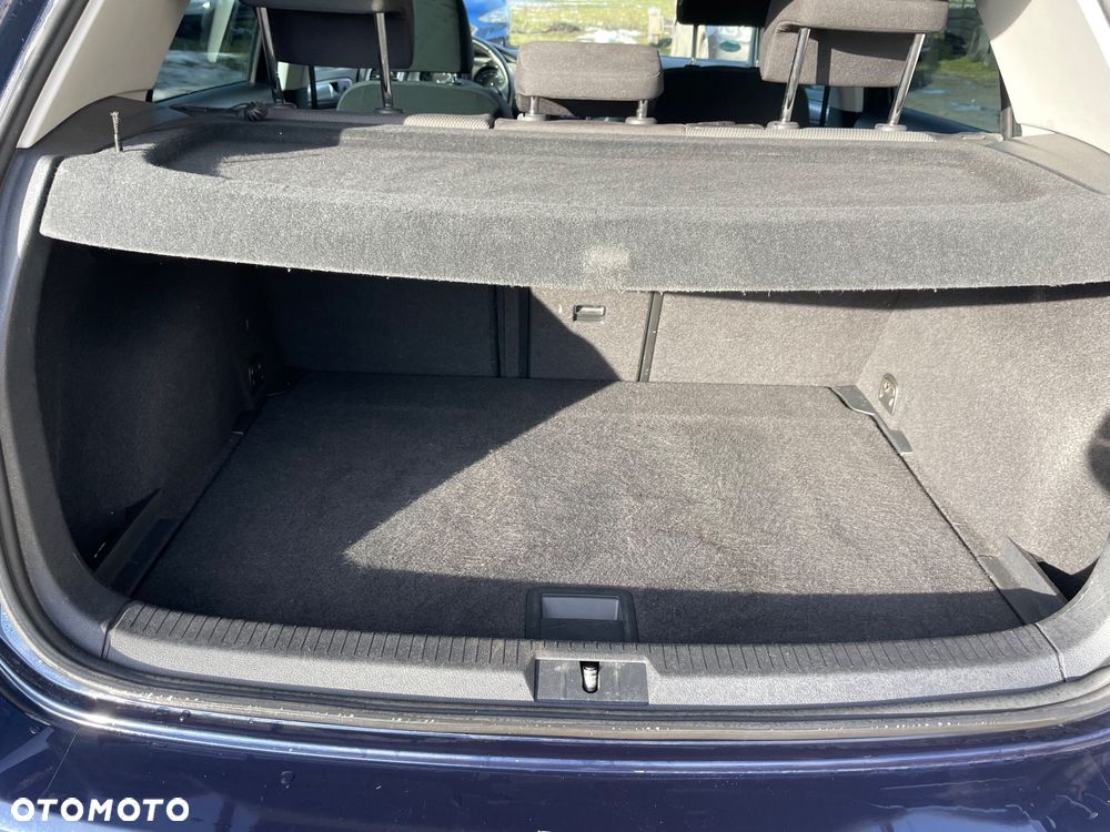 Volkswagen Golf - 13