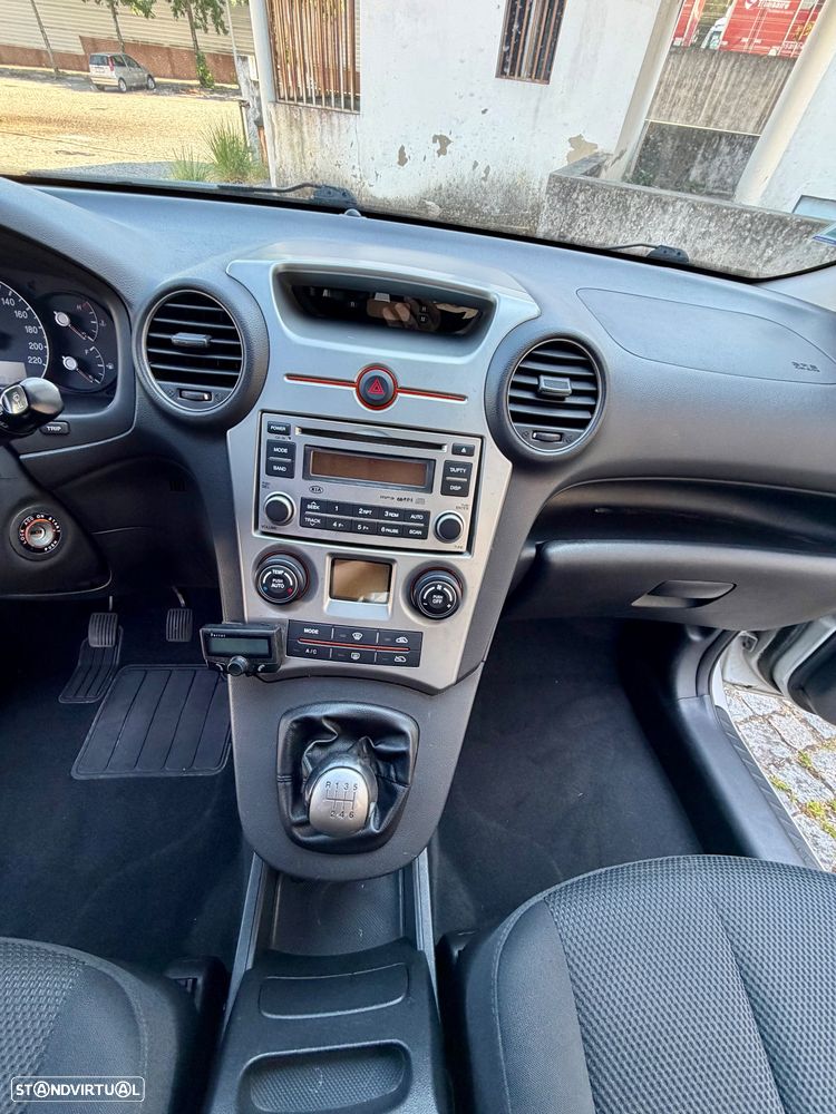 Kia Carens 2.0 CRDi EX - 13