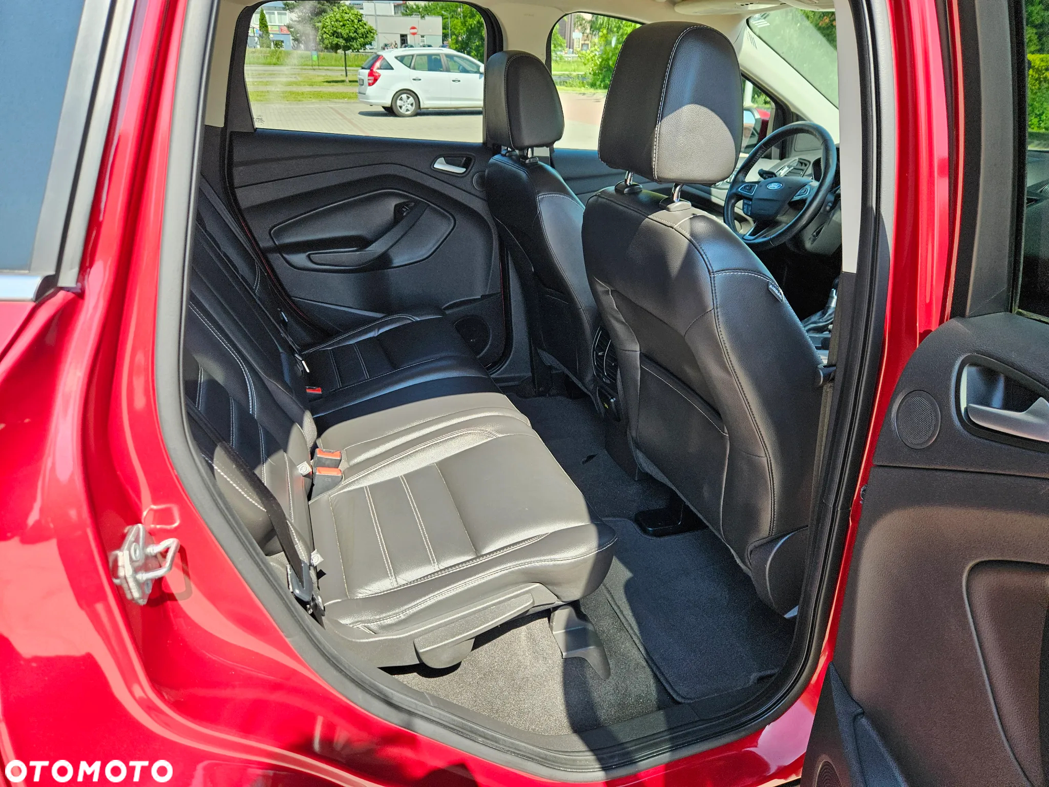 Ford Escape 2.0 EcoBoost AWD Titanium - 10