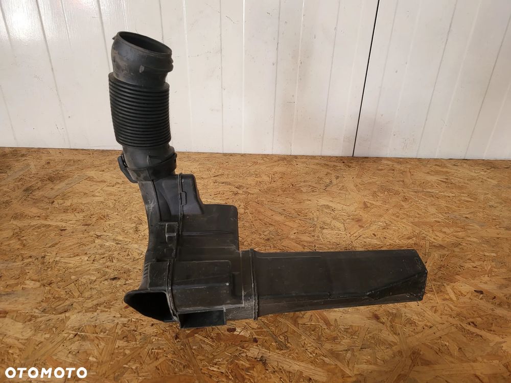 Rezonator dolot powietrza Peugeot 208 1.6 VTI - 2