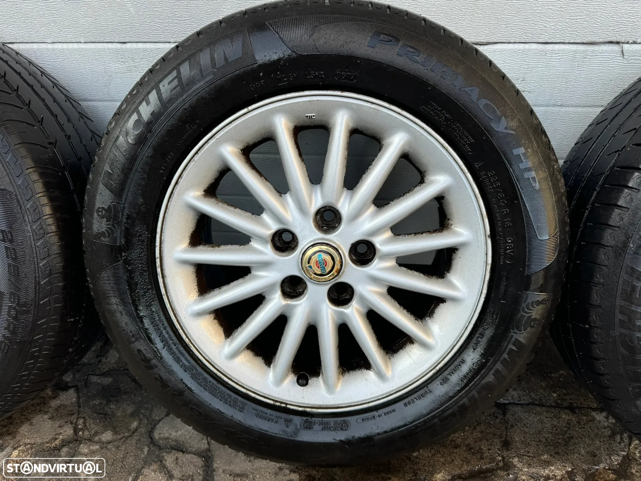 4 Jantes R16 Chrysler 5x114.3 com pneus 225/60R16 - 4