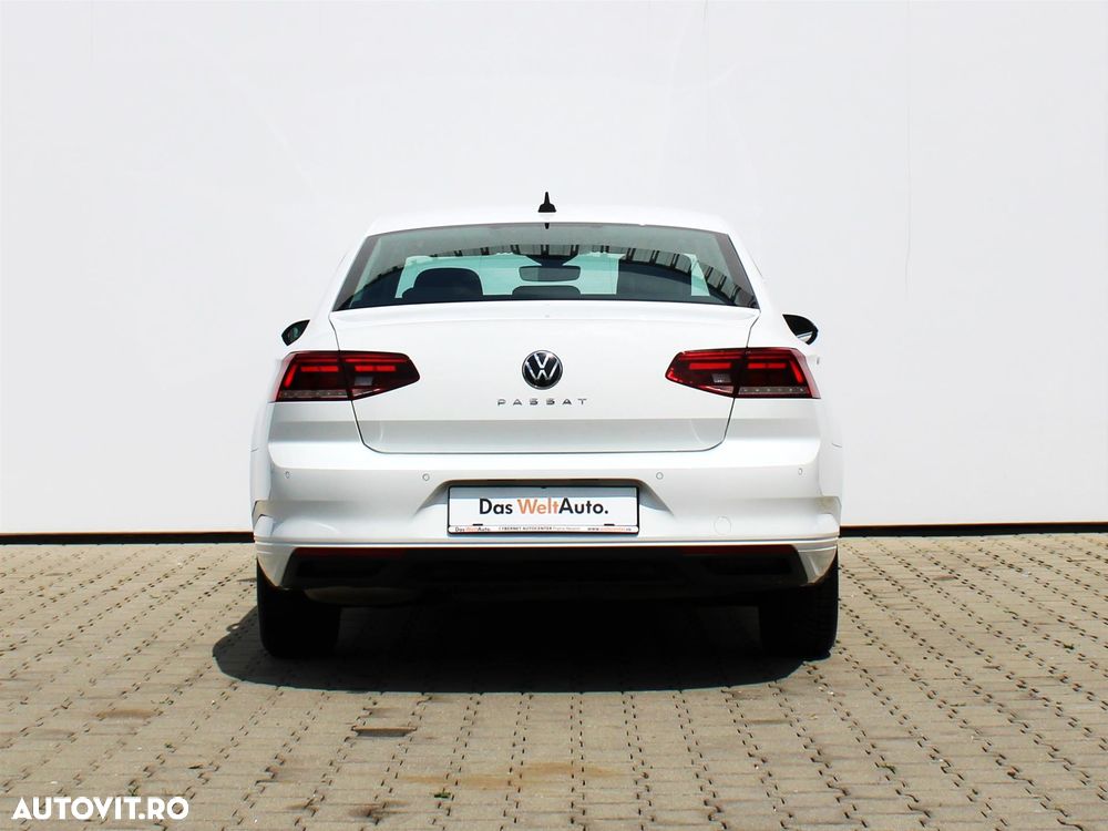 Volkswagen Passat 1.5 TSI ACT DSG Comfortline - 5