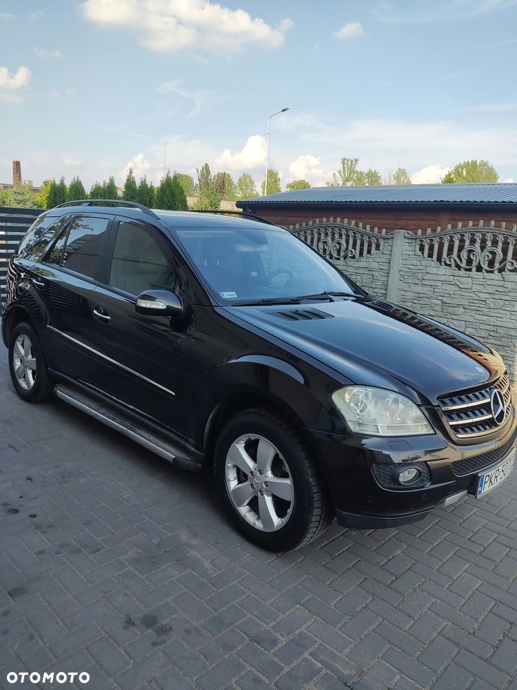 Mercedes-Benz ML 2005