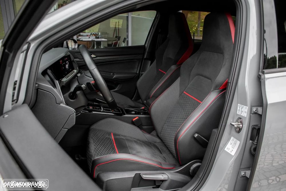 VW Golf 2.0 TSI GTI Clubsport DSG - 26