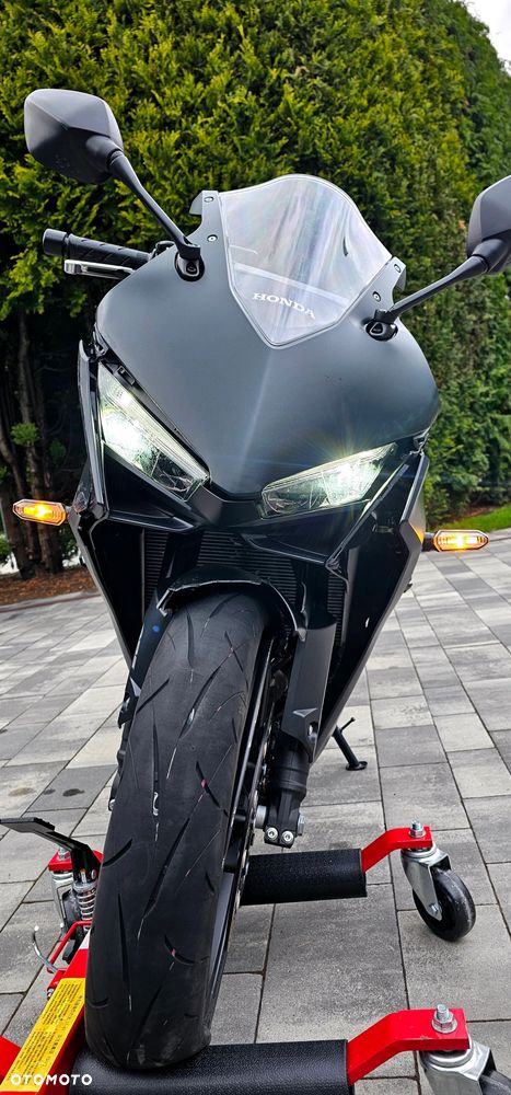 Honda CBR - 15