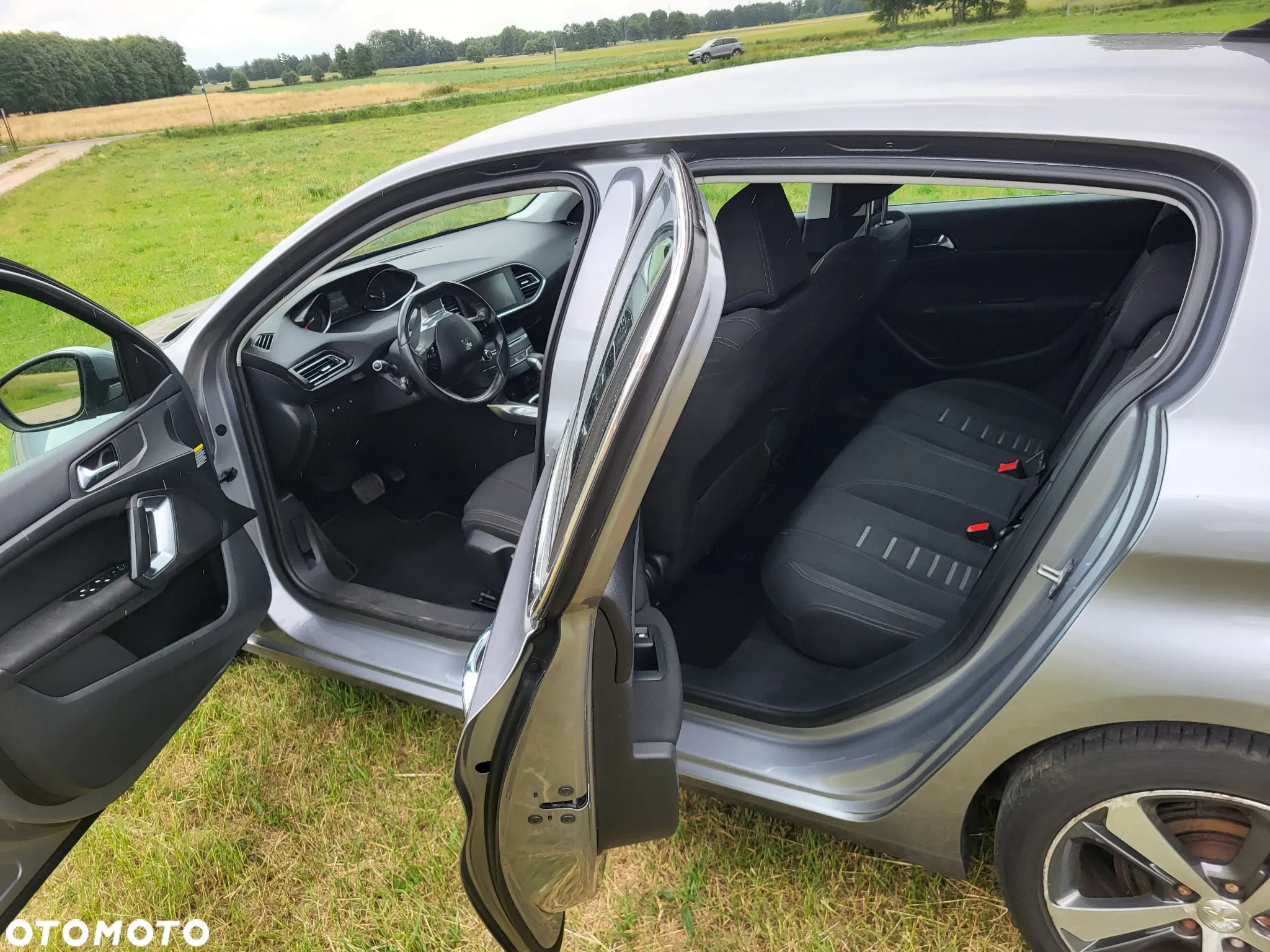 Peugeot 308 BlueHDi FAP 150 EAT6 Stop & Start Allure - 11