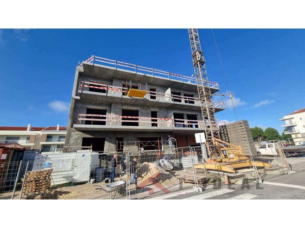 Apartamento T3 perto da praia de Supertubos - Grande imagem: 2/15