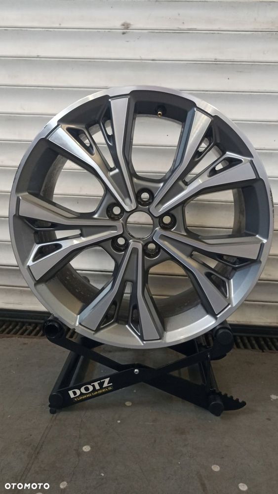 FALGA ALUMINIOWA FORD FoMoCo 8x18 5x108 ET 55 - 1