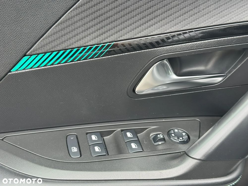 Peugeot 2008 PureTech 100 Stop&Start Allure Pack - 40