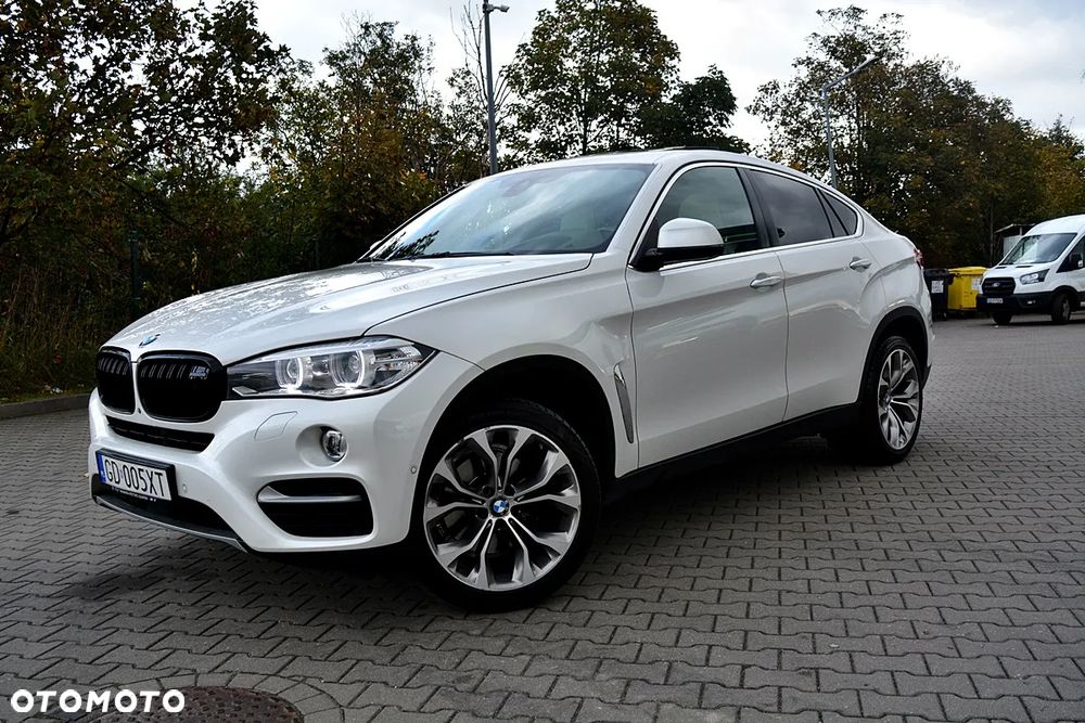 BMW X6 xDrive35i - 14