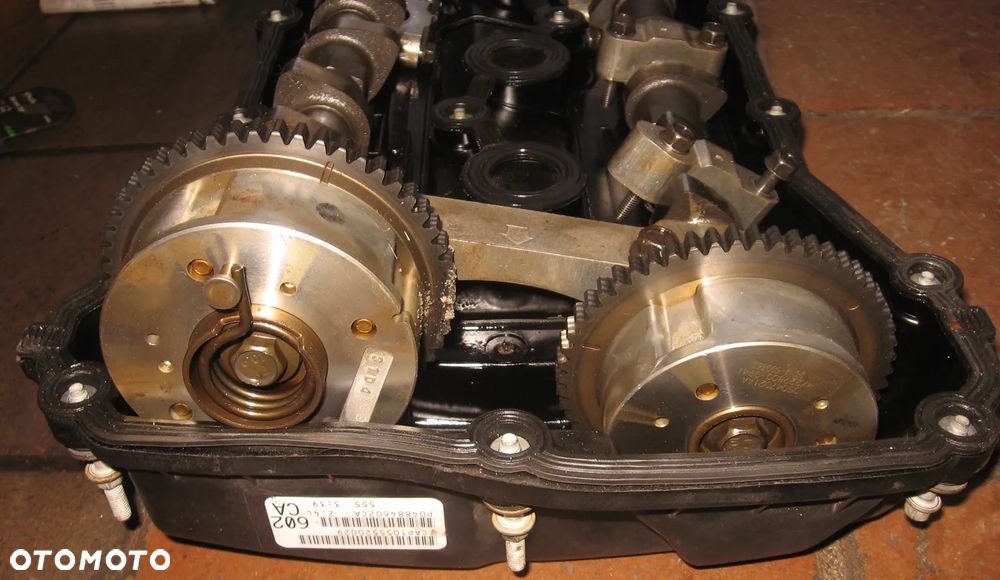 pokrywa zaworów obudowa wałek rozrządu DODGE JOURNEY Jeep Compass patriot 2.4L - 6