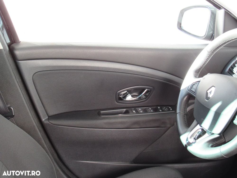 Renault Megane ENERGY dCi 110 LIMITED - 24