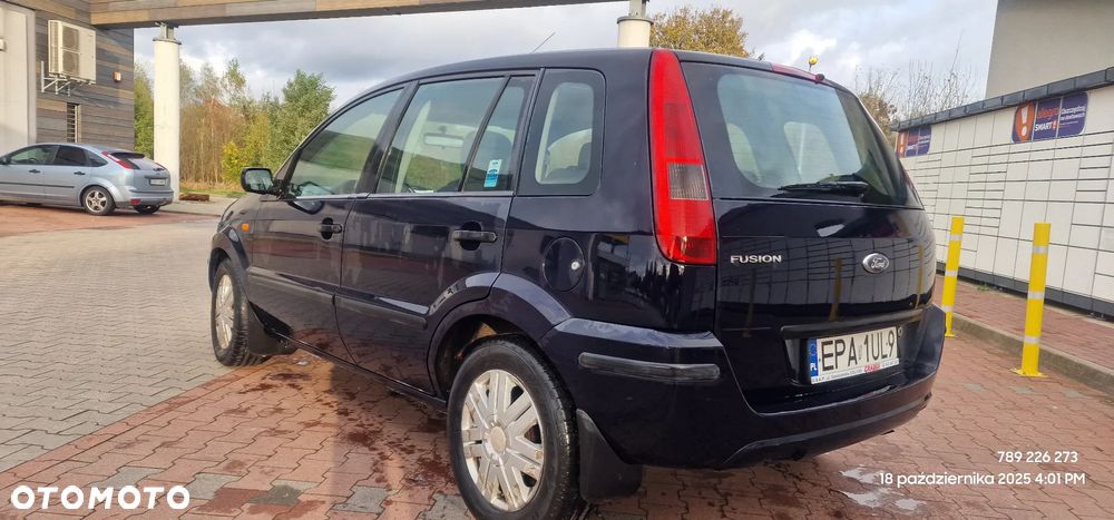 Ford Fusion 1.4 Ambiente - 5