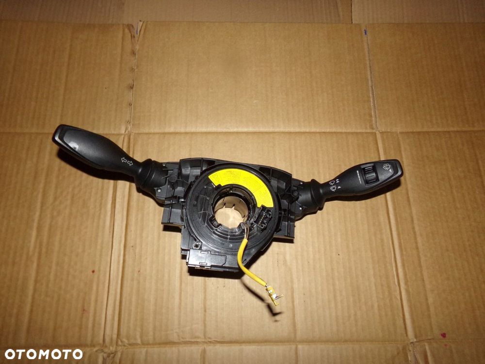 PRZEŁĄCZNIK ZESPOLONY PAJĄK TAŚMA FIESTA MK7 08-17R - 1