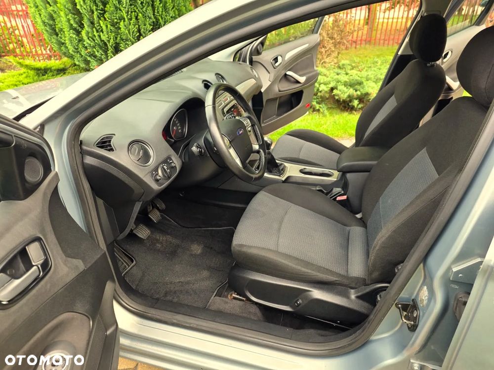 Ford Mondeo 1.6 Gold X - 12